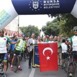 “Tophane-Nilüfer-Mudanya Bisiklet Turu”yla yeşile pedalladılar