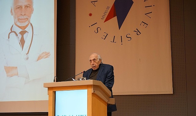 Prof. Dr. Selçuk Erez’den geleceğin hekimlerine tavsiye